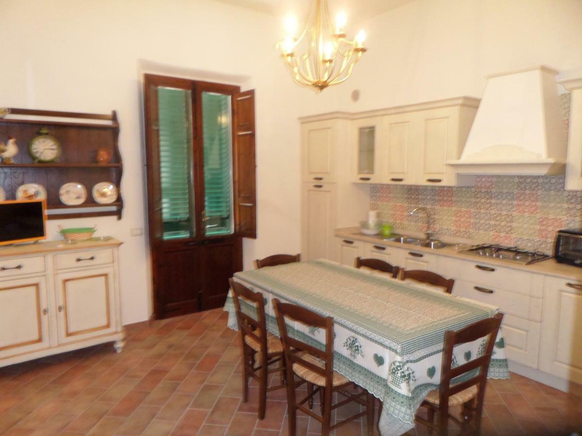 La Terrazza Apartment Palaia Exterior photo